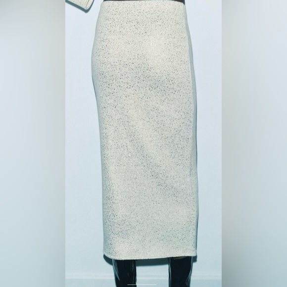 Zara Metallic Thread Rustic Ivory Knit Midi Skirt | Small | Stunning | NWT - Picture 3 of 9